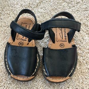 toddler pons Avarca sandal size 20